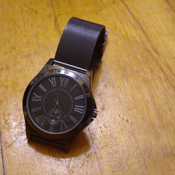 Stylish Man Watch - Picture 6 of 10